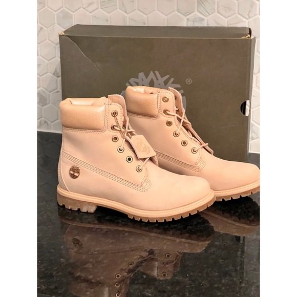 Limited Edition Pink Metallic‎ Timberland Boots - Picture 1 of 6
